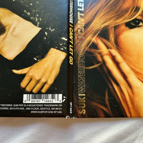 SIGNED Suki Waterhouse I Can’t Let Go CD - Picture 7 of 12